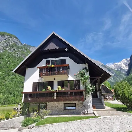 And Natasa 2 公寓 特伦塔