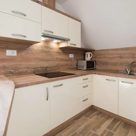 דירה And Natasa 2 *