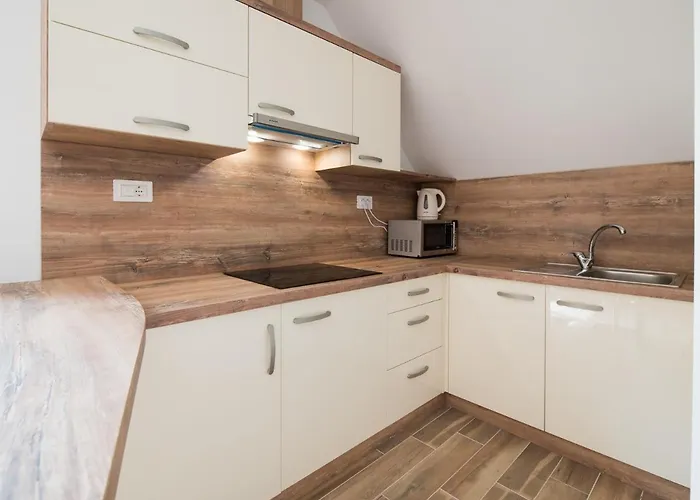 Appartamento And Natasa 2 *